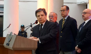 Euclides renunció y se meterá a la puja presidencialista - Noticiero Paraguay