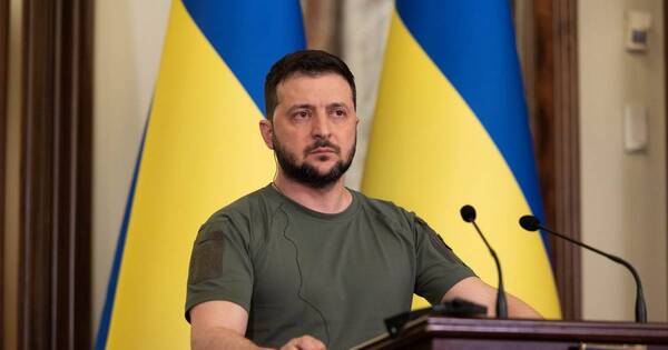 La Nación / El presidente ucraniano calcula alrededor de 900 muertos en fosas comunes en la región de Kiev