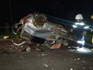 Un muerto y varios heridos tras cuádruple choque de vehículos - Noticiero Paraguay