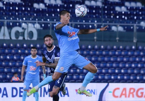 Resistencia golea a Ameliano en el inicio de la Fecha 13 - PARAGUAYPE.COM