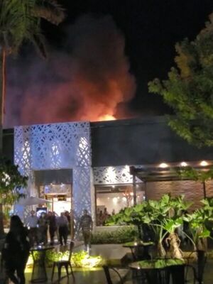 Reportan principio de incendio en restaurante Acuarela de Asunción - Nacionales - ABC Color