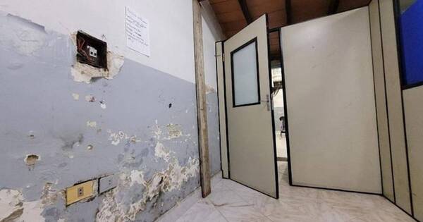 La Nación / El edificio antiguo del Ineram se cae a pedazos