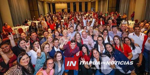GRAN ENCUENTRO DE MUJERES COLORADAS CON SANTI PEÑA