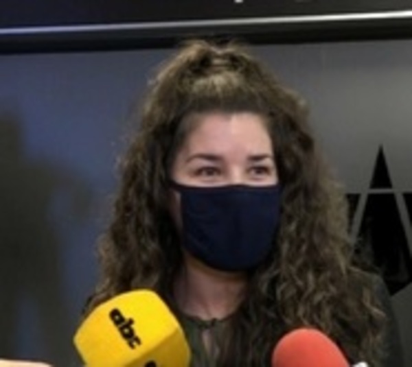 Cynthia Tarragó volvió tras 33 meses en prisión en EEUU - Paraguay.com