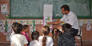 Mario Abdo saludó a maestros por su día | 1000 Noticias