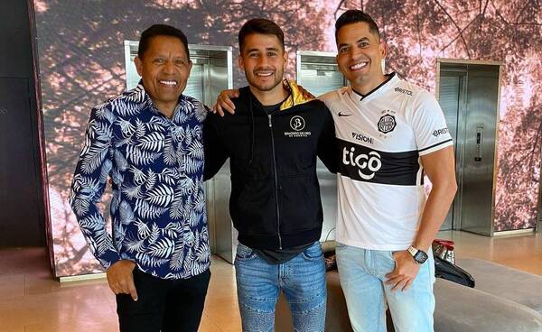 Crónica / [VIDEO] Así fue el reencuentro de "Tito" Torres y "Binomio de Oro"