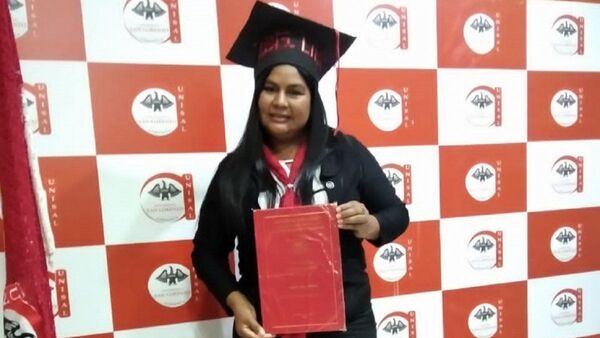 Joven madre relata su historia de superación y deja un mensaje