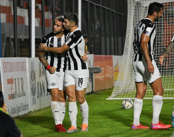 General Caballero JLM vs. Libertad: el gumarelo gana y seguirá bien arriba - Fútbol - ABC Color
