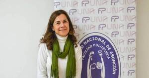 La Nación / Becaria de Conacyt disertó en la UNAM