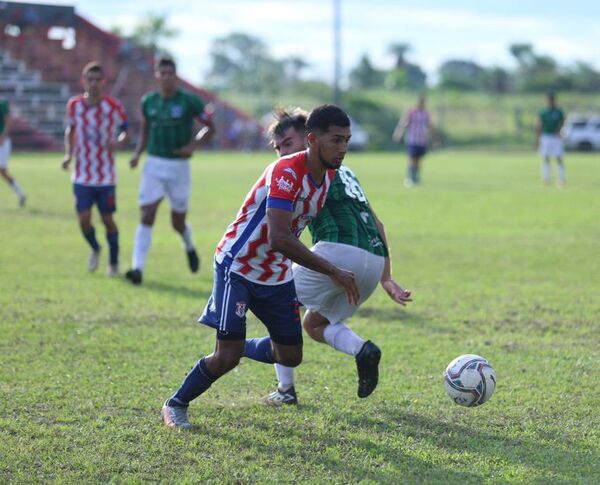 Primera B: Paridad entre Limpeño y Hayes - Fútbol - ABC Color