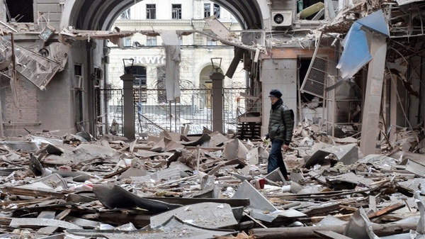 ONU busca evacuar a más civiles de devastada ciudad de Ucrania controlada por Rusia - .::Agencia IP::.