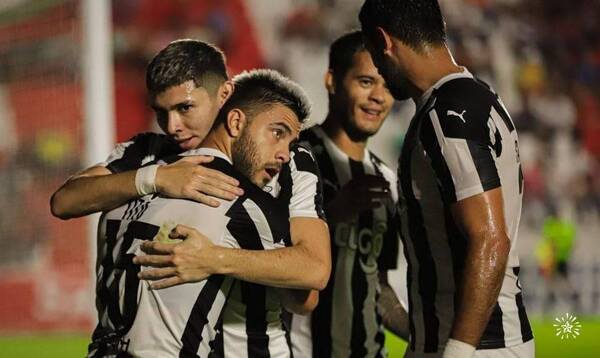 Crónica / Copa Libertadores: El plantel de Libertad viaja mañana a Venezuela