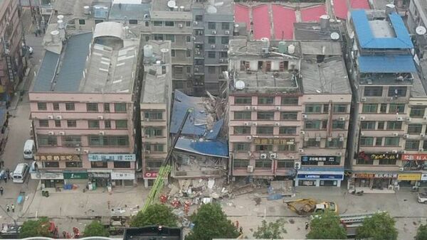 Mujer rescatada 50 horas después de derrumbe en China