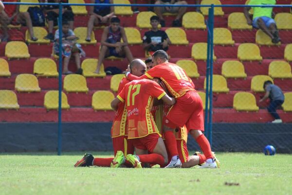 División Intermedia: Santaní y Martín Ledesma, suman sus primeros tres puntos - Fútbol de Ascenso de Paraguay - ABC Color