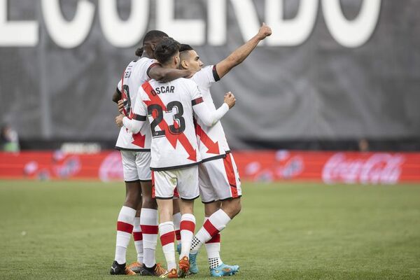 Falcao rescata al Rayo en un minuto - Fútbol Internacional - ABC Color