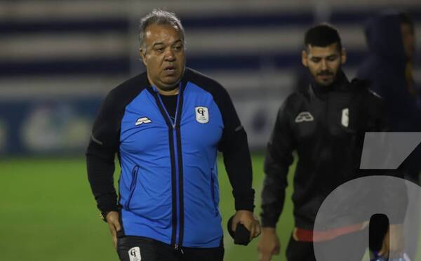 Crónica / Pereira, exDT de Tacuary: "Gerenciadores trataron de hijos de p... a los jugadores"