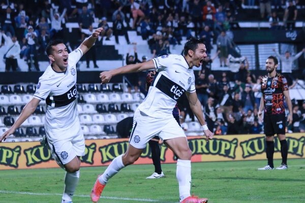 Olimpia cumple en casa y sigue en carrera | 1000 Noticias