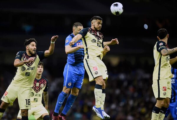 Clásico América-Cruz Azul con presencia de cinco paraguayos - Fútbol - ABC Color