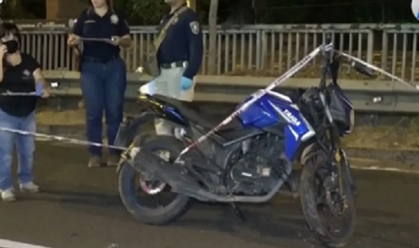Motociclista muere tras impactar contra un automóvil - Noticiero Paraguay