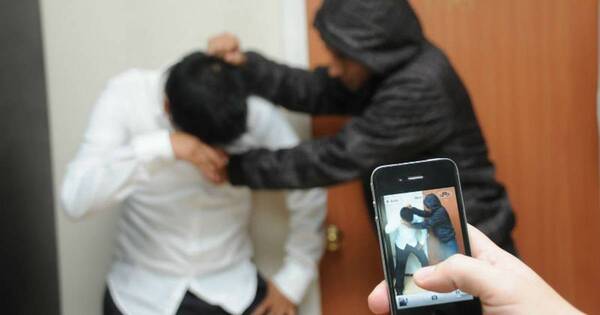 La Nación / Día de Lucha contra el Bullying: los padres no deben minimizar el acoso escolar