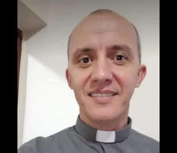 Hallan muerto a un sacerdote en salón parroquial - La Clave