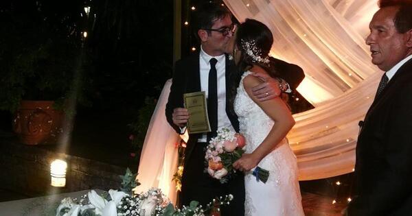 ¡Se casaron! Claudia Aguilera y Marcelo Pecci dieron el sí en el altar