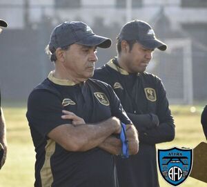 División Intermedia: Seis cambios de técnicos, en cinco fechas - Fútbol de Ascenso de Paraguay - ABC Color