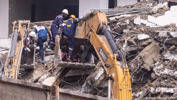 Al menos ocho muertos en derrumbe de un edificio en Nigeria