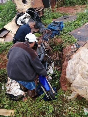 Insólito: escondió bajo tierra la moto que había robado - Nacionales - ABC Color