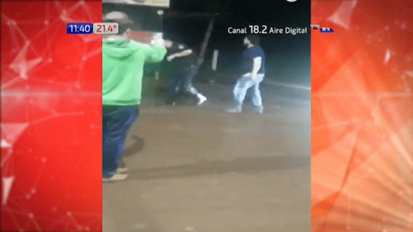 Detienen a ebrios por agredir a Policías - PARAGUAYPE.COM