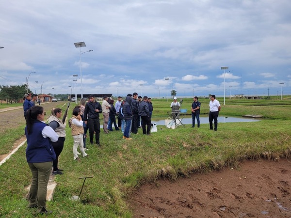 Capacitan a 35 jóvenes rurales interesados en desarrollar la piscicultura como rubro alternativo - .::Agencia IP::.