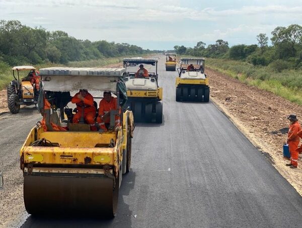 Obras del corredor bioceánico concluirían en 4 años, según director del MOPC · Radio Monumental 1080 AM