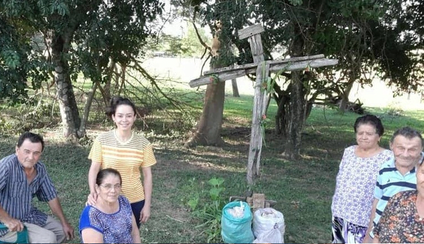 Centenaria cruz conservada en una compañía de San José de los Arroyos - Noticiero Paraguay