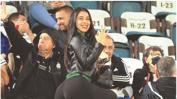 La maína del Olimpia niega ser una copiona