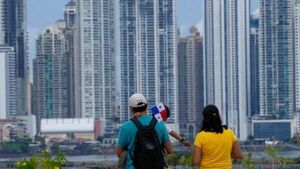 Panamá pide a la UE salir de listas de paraísos fiscales