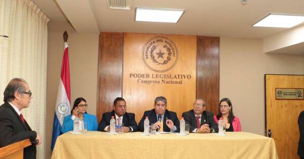 La Nación / Diputado venezolano dice que no representan al gobierno de Maduro