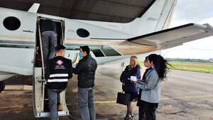 Diario HOY | "A Ultranza py" : Se realizó microaspirado de helicóptero y avionetas incautados