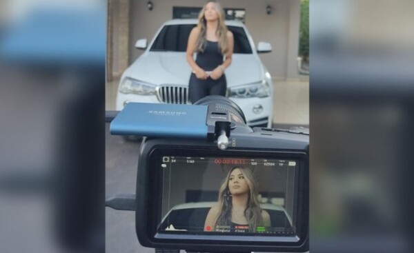Cantante esteña Ángeles Giménez lanza tema “Orgullosa y de Frontera”