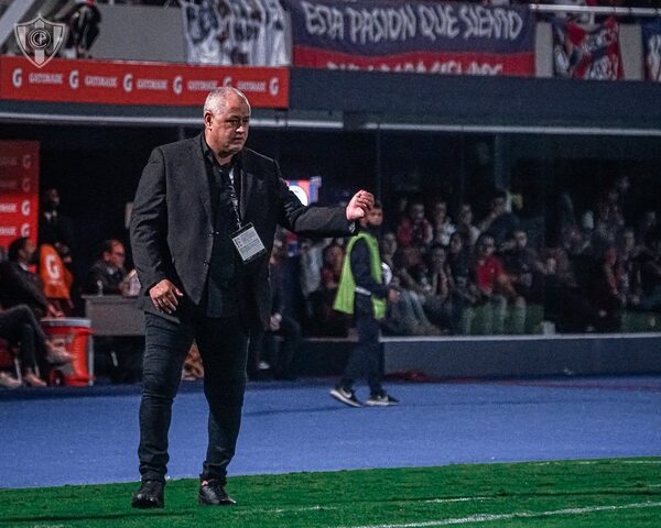"Chiqui" Arce sobre duelo ante Peñarol: "Será un partido vibrante"