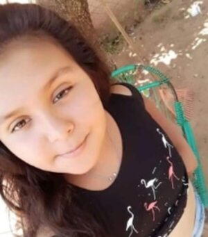 Denuncian la desaparición de una adolescente en San Antonio - Nacionales - ABC Color