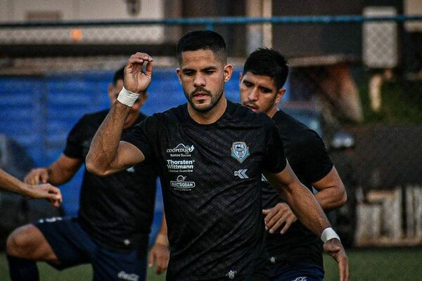 Perfilado el equipo de Guaireña en “Alegre” ambiente - Fútbol - ABC Color