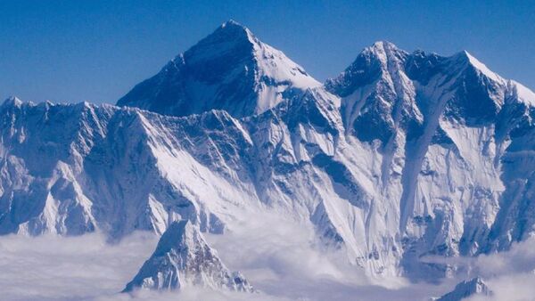Se instala la estación meteorológica más alta del mundo en el Everest