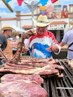 Benjamín Benítez, de tour por Europa con la gastronomía paraguaya - Gente - ABC Color