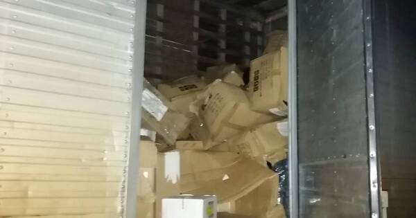 La Nación / Detienen a piratas del asfalto tras balacera y persecución en Oviedo