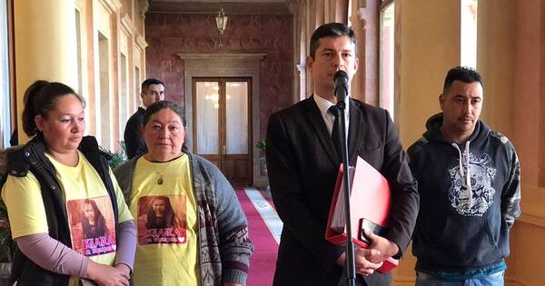 La Nación / Justicia para Kiara: familia de Villarrica se acercó al presidente para pedir que el caso no quede impune