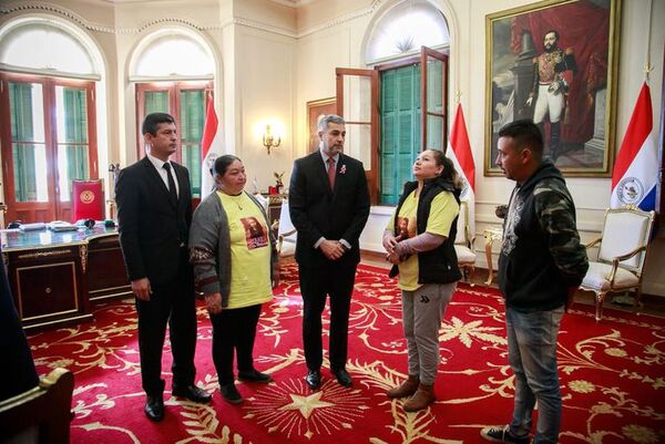 “Ojalá se haga justicia”, dijo Mario Abdo a familia de niña fallecida en accidente en Villarrica - Nacionales - ABC Color