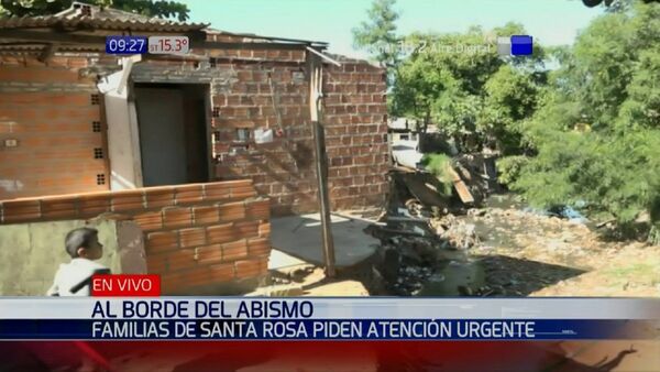 Familias claman ayuda para evitar que cauce los deje sin hogar