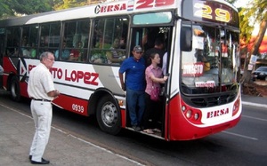 Viceministro de Transporte plantea el uso de buses eléctricos estatales para descomprimir el transporte público