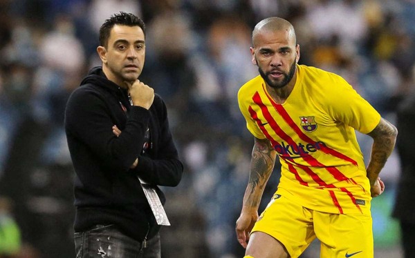 Diario HOY | Daniel Alves admite que el llamado de Xavi lo tomó "por sorpresa"