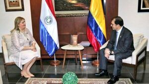 Sandra Quiñonez recibió al Fiscal General de Colombia y abordaron sobre terrorismo transnacional